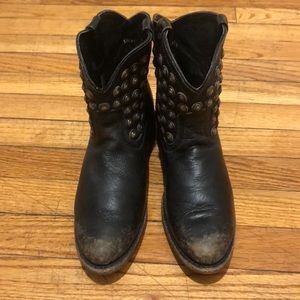 Frye F973 Studded Ankle Cowboy Boots Womens 9 B